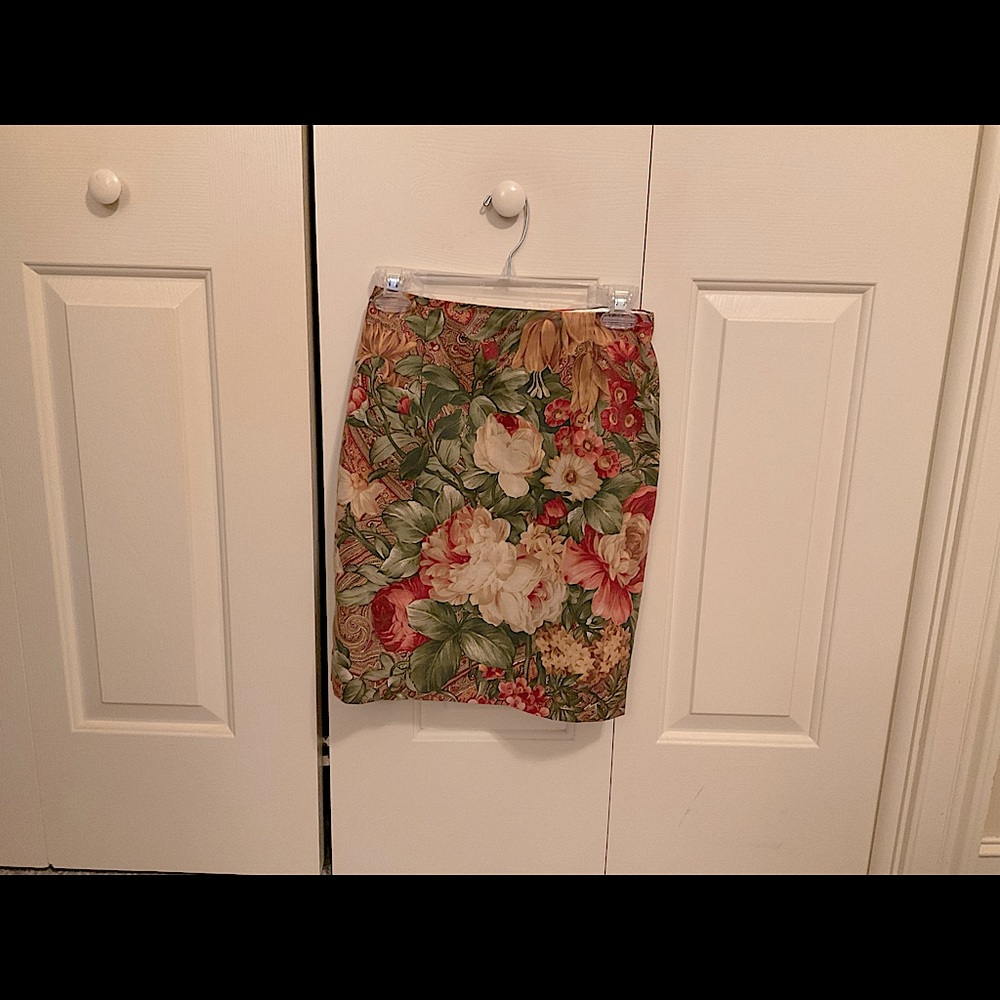 Judith’s Studio Green/Yellow/Red Nature Flower Linen Skirt (Size S)